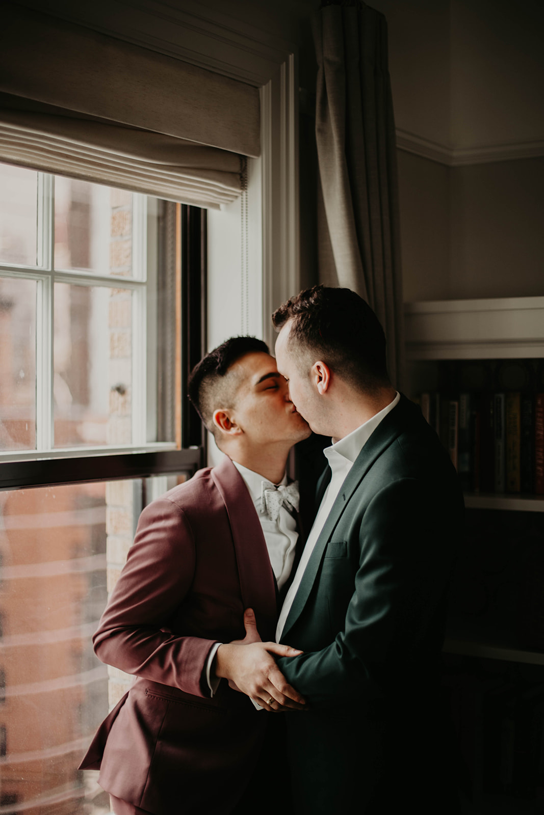 queer elopement portland | Peachy Keen Coordination | Jamie Carle Photo